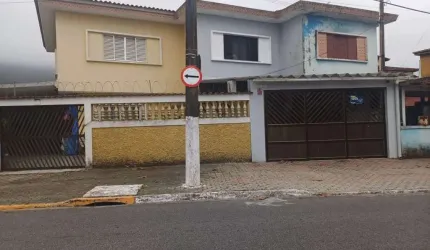 Sobrado no Balneário Flórida