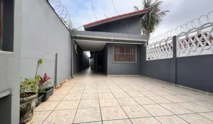 Casa a venda na Vila Mirim, com 212 m² por R$ 486.000 - Maracanã - Praia Grande/SP