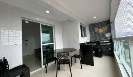 Apartamento alto padrão novo frente mar no Maracanã