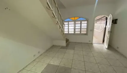 Sobrado com 2 dormitórios à venda, 108 m² por R$ 450.000,00 - Tupi - Praia Grande/SP