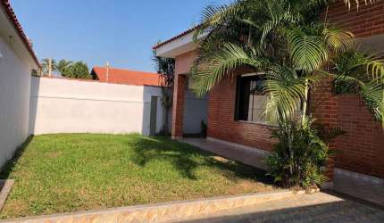 Casa com 3 dormitórios, 272 m² - venda por R$ 950.000,00 ou aluguel por R$ 6.000,01/mês - Balneário Flórida - Praia Grande/SP