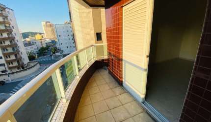 Apartamento com 2 dormitórios, sacada no bairro Guilhermina