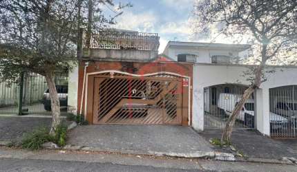 Casa de 179m² com 2 dormitorios(sendo 1 suite) 2 vagas de garagem em Vila Gomes  -  São Paulo