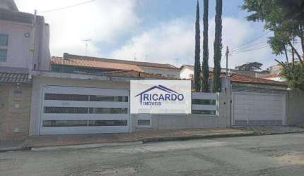 Linda casa térrea na Vila Galvão