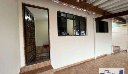 Ótima Casa térrea no Jardim Santa Mena