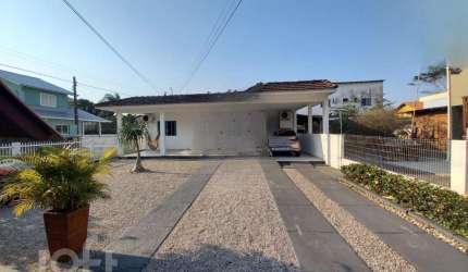 Casa com 3 quartos à venda na Rua Marlene da Silva, 236, Barra da Lagoa, Florianópolis, 140 m2 por R$ 1.280.000