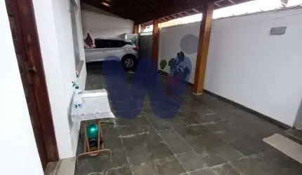 Casa com 4 quartos à venda no Jardim Rosely, Pindamonhangaba , 226 m2 por R$ 429.000