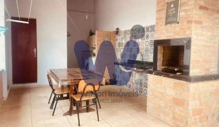 Casa com 3 quartos à venda no Jardim Santa Luzia, Pindamonhangaba  por R$ 480.000