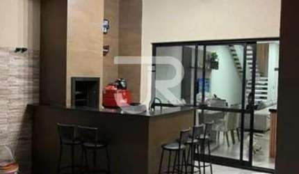 Sobrado à venda no bairro Horto Florestal em Sorocaba/SP