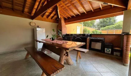 Casa à venda em Piracicaba no Condominio Quinta de Santa Helena, bairro Campestre com 3 quartos, 250 m² por R$ 1.280.000,00