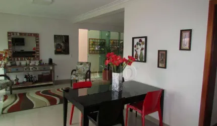 Casa com 6 dormitórios à venda, 500 m² por R$ 2.200.000,00 - Reserva do Engenho - Piracicaba/SP