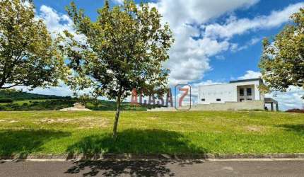 Terreno à venda, 1.571 m² - Condomínio Village Saint Charbel - Araçoiaba da Serra/SP