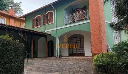 Sobrado 4 dormitórios, três banheiros e 6 vagas - Parque Assunção