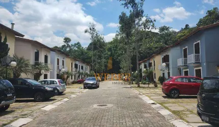 Casa na Granja Viana