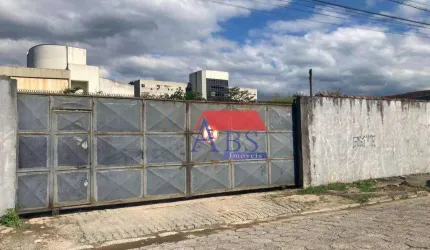 Terreno comercial com ótima localização.