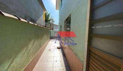 Casa bem localizada. Aceita FGTS e financiamento.