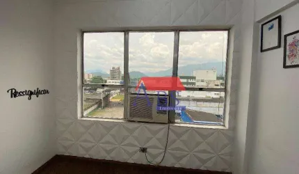 Linda sala, com divisórias e bem localizada. Aceita financiamento.