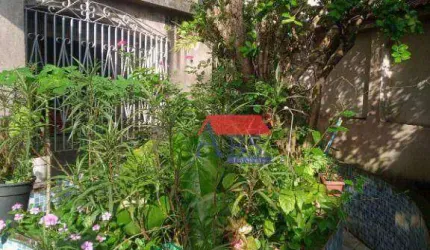 Sobrado de esquina com 3 dormitórios à venda, 215 m² por R$ 650.000 - Vila Nova - Cubatão/SP