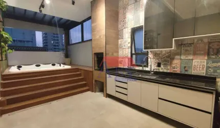 Cobertura em Santos com 03 vagas de garagem reformada