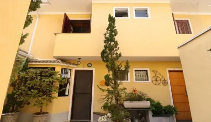 Casa em condomínio para venda com 3 quartos, sendo 1 suíte, 131m²