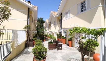 Casa no condomínio Villagio Flamingo I para venda com 3 quartos, sendo 1 suíte, 157m²