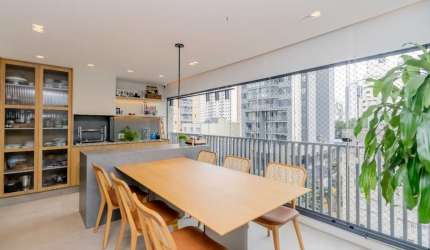 Apartamento tipo para venda com 4 quartos, sendo 3 suítes, 150m²