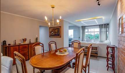 Apartamento tipo para venda com 3 quartos, sendo 1 suíte, 134m²