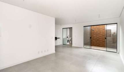 Casa no condomínio Vila Freire para venda com 3 quartos, sendo 3 suítes, 110m²
