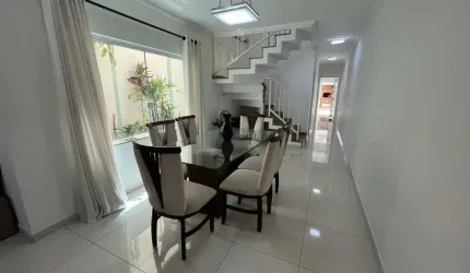 Sobrado para venda com 4 quartos, sendo 2 suítes, 208m²