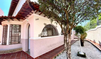 Casa tipo para venda com 3 quartos, sendo 3 suítes, 265m²