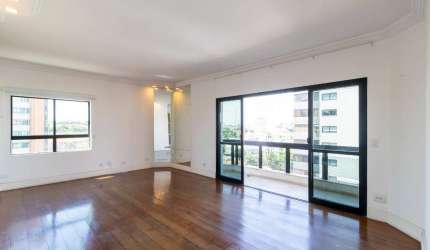 Cobertura para venda com 4 quartos, sendo 2 suítes, 305m²