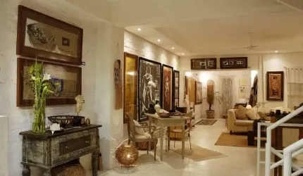 Casa tipo para venda com 3 quartos, sendo 1 suíte, 325m²