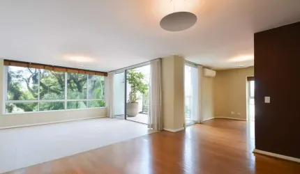 Duplex para venda com 3 quartos, sendo 3 suítes, 285m²