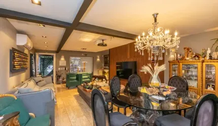 Casa de vila para venda com 3 quartos, sendo 3 suítes, 200m²