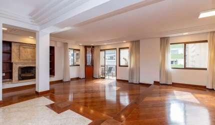 Apartamento tipo para venda com 3 quartos, sendo 3 suítes, 189m²