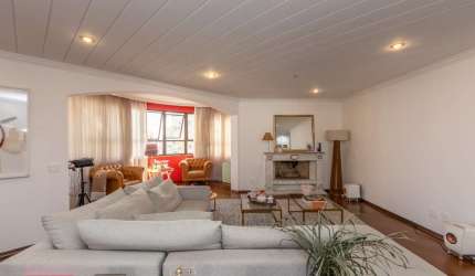Apartamento tipo para venda com 4 quartos, sendo 2 suítes, 252m²