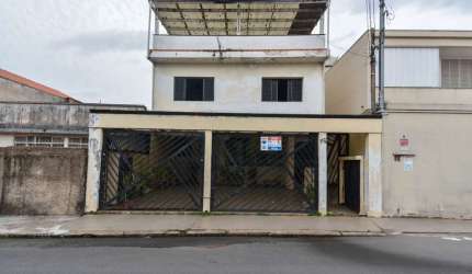 Sobrado para venda com 4 quartos, sendo 2 suítes, 384m²