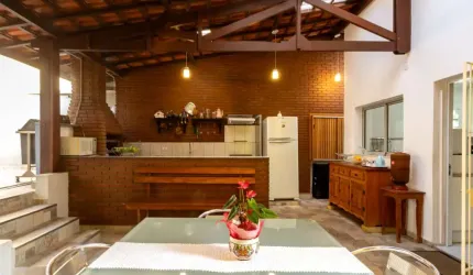 Sobrado para venda com 5 quartos, sendo 3 suítes, 254m²