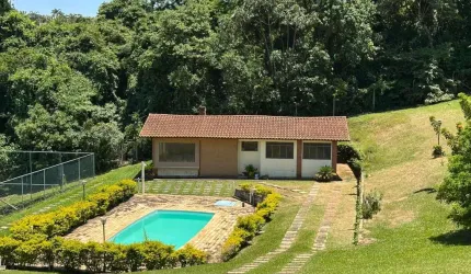 Excelente Chacara Condominio Fechdo