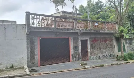 Casa em Osasco 6 Dormitórios $ 600 mil