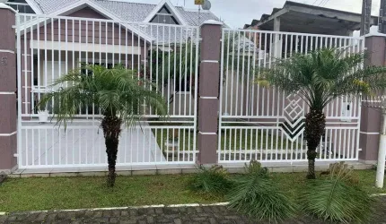 Casa para Venda em Pinhais, Vargem Grande, 4 dormitórios, 1 suíte, 4 banheiros, 3 vagas