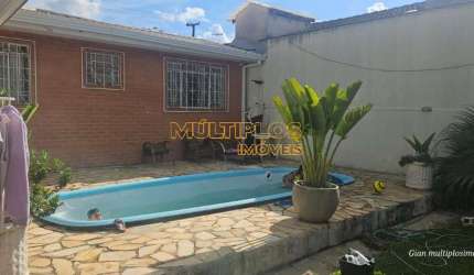 Imóvel incrível à venda em Curitiba-PR: Casa com 3 quartos, 1 sala, 2 banheiros, 8 vagas de garagem e 380,00 m² de área no Uberaba.