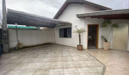 Linda Casa Na Cidade de Potim