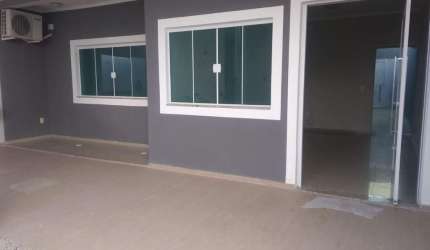 Linda casa à venda em Potim – Acabamento de alto padrão e estrutura para expansão!