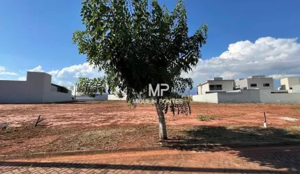 Terreno à venda, 447 m² por R$ 550.000,00 - Condomínio Bourbon Residence - Jaboticabal/SP