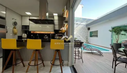 Casa com 3 dormitórios à venda, 152 m² por R$ 1.800.000,00 - Parque Jaçatuba - Santo André/SP