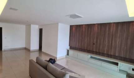 Apartamento - Padrão, para Venda em Uberlândia/MG