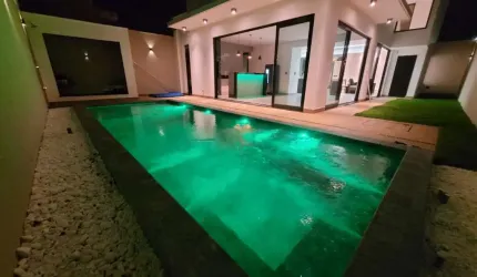 Casa - Padrão, para Venda em Uberlândia/MG