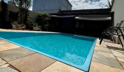 Casa - Padrão, para Venda em Uberlândia/MG
