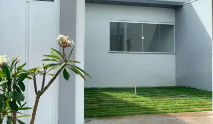 Casa - Padrão, para Venda em Uberlândia/MG